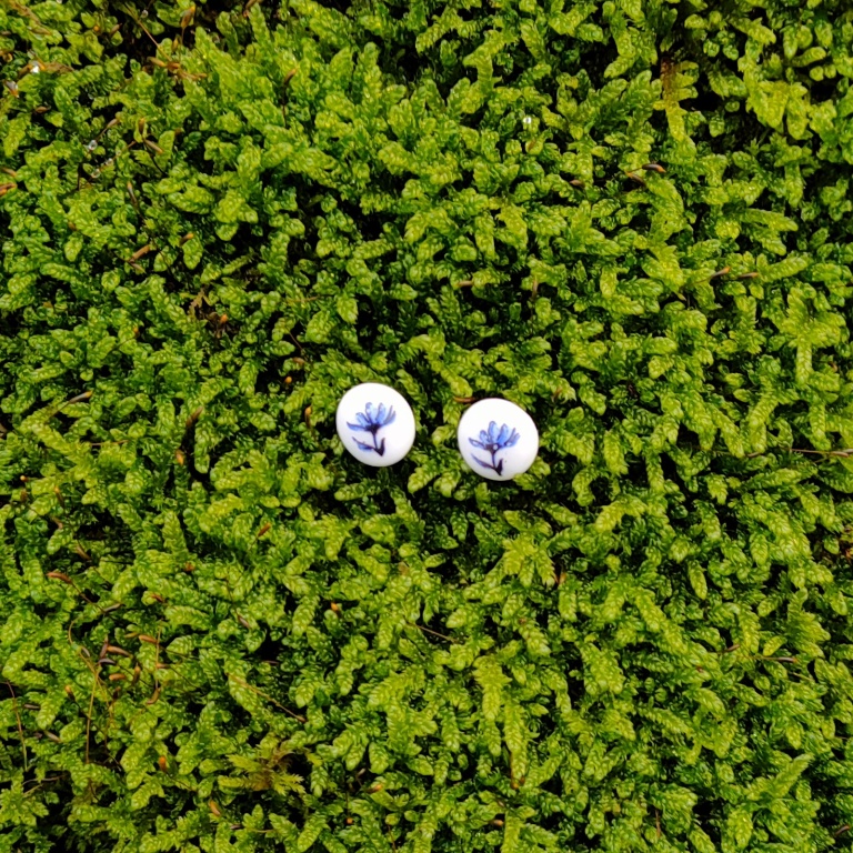 Fotka porcelánové náušnice modré kytky -17